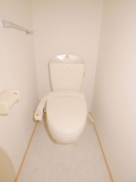 物件内観写真15　(トイレ)