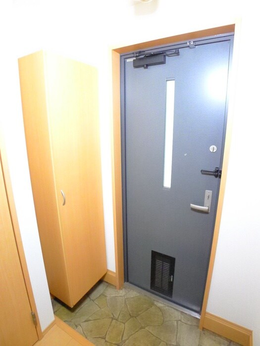 物件内観写真15　(玄関)
