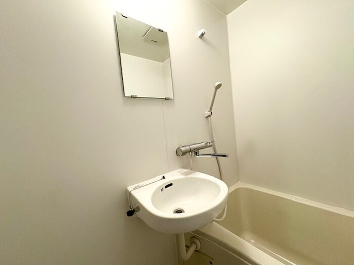 物件内観写真10　(洗面)