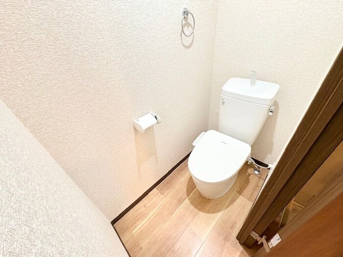 物件内観写真11　(トイレ)