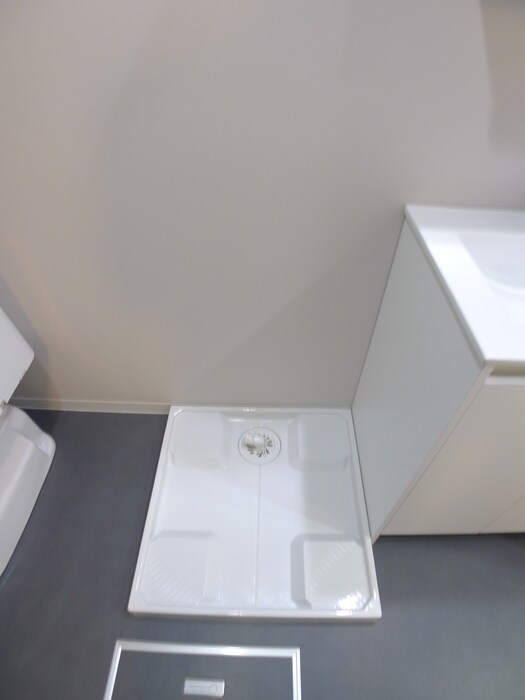 物件内観写真8　(洗濯機置場)