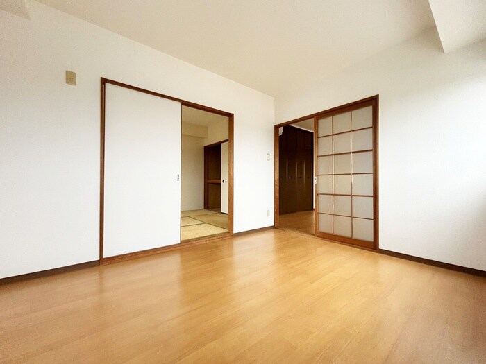 物件内観写真7　(居室)