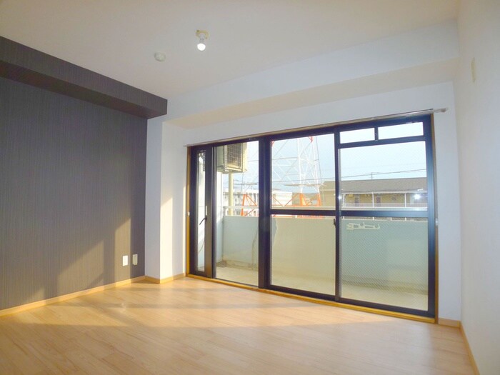 物件内観写真9　(室内からの展望)