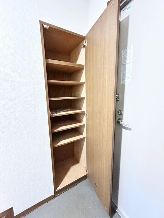 物件内観写真19　(靴箱)