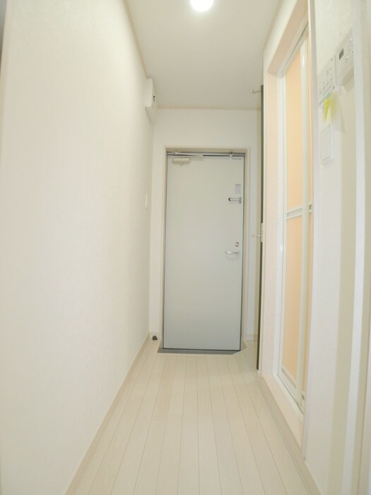 物件内観写真18　(廊下)
