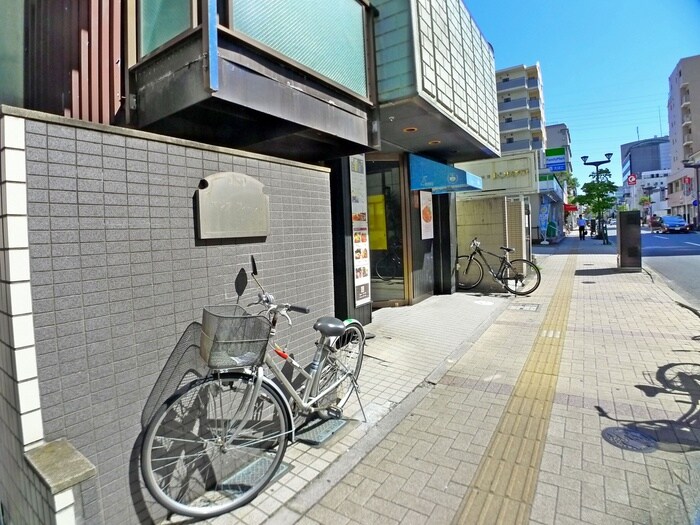 物件外観写真2　(駐輪場)