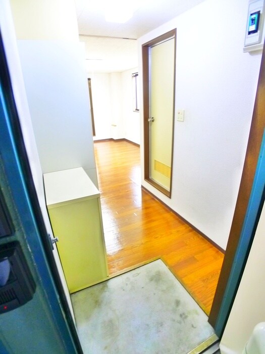 物件内観写真15　(玄関)