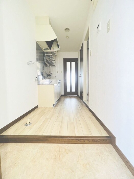 物件内観写真15　(廊下)
