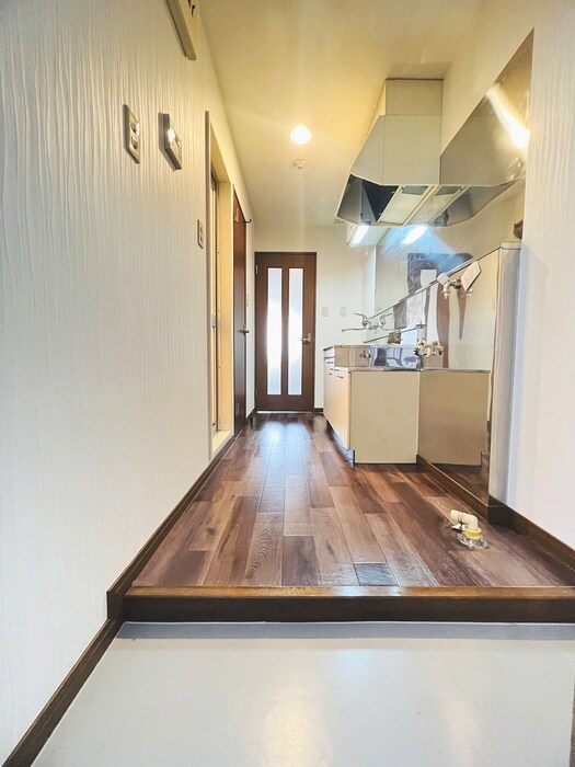 物件内観写真18　(廊下)