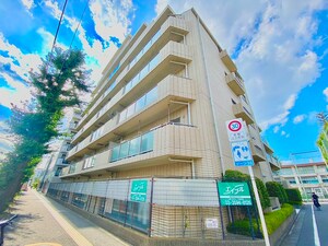 クレセント武蔵関外観写真