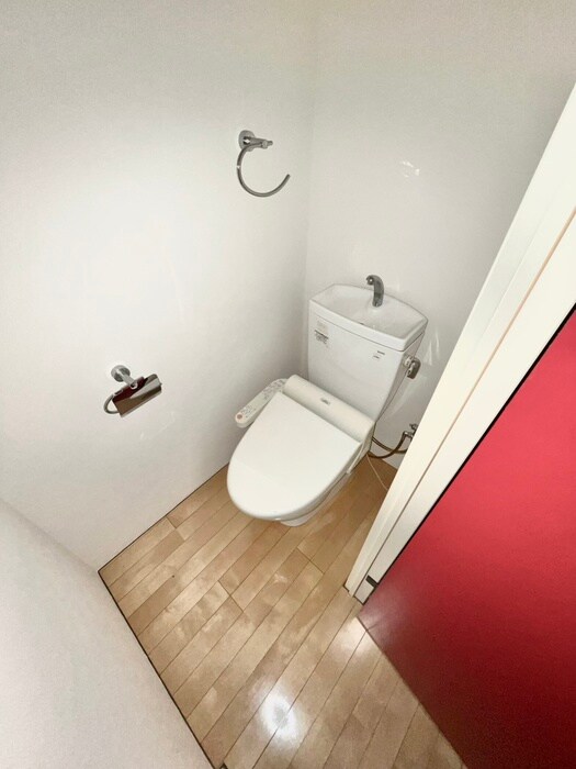 物件内観写真13　(トイレ)