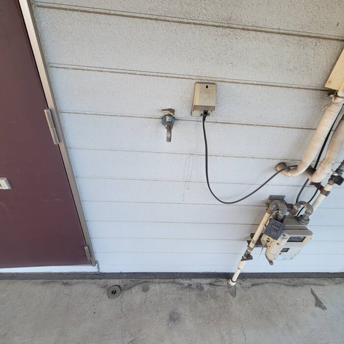 物件内観写真16　(洗濯機置場)