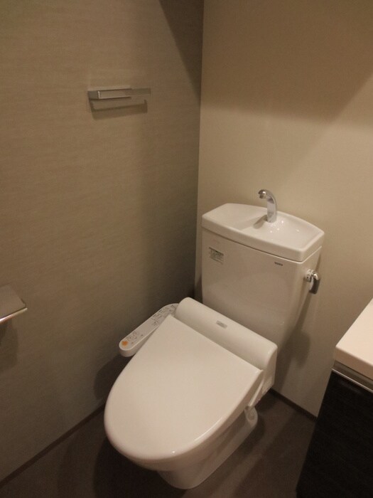 物件内観写真11　(トイレ)