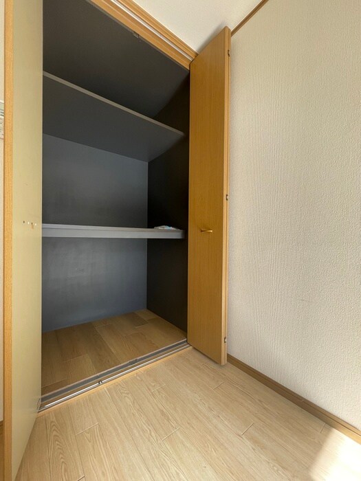 物件内観写真11　(収納)