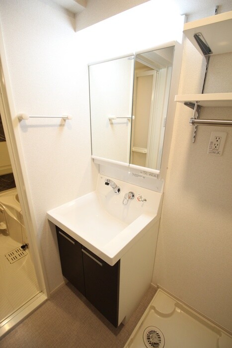 物件内観写真11　(洗面)