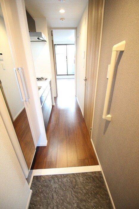 物件内観写真17　(廊下)