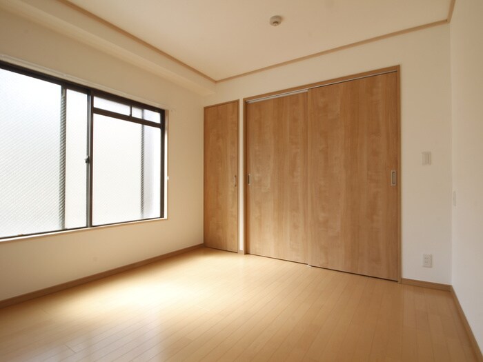 物件内観写真6　(居室)