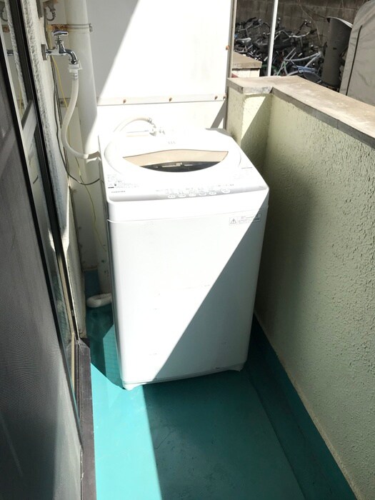 物件内観写真12　(洗濯機置場)