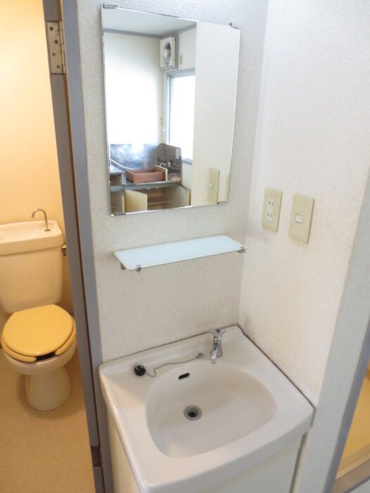 物件内観写真11　(洗面)