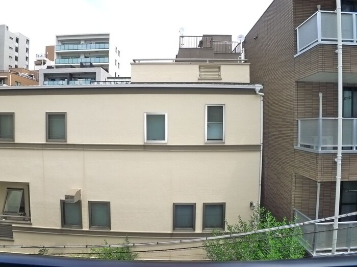 物件内観写真16　(室内からの展望)