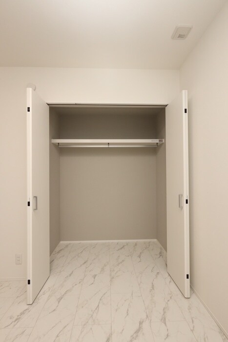 物件内観写真15　(収納)