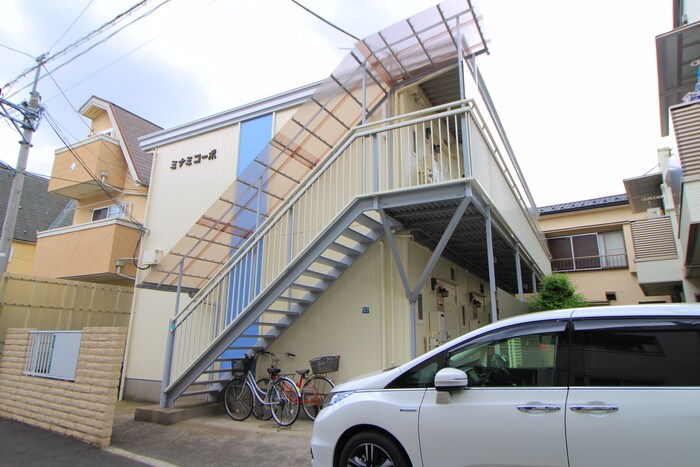 物件外観写真5　(エントランス部分)