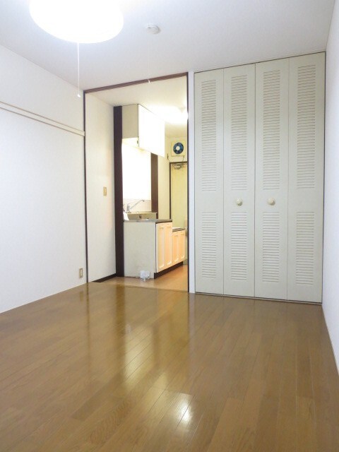 物件内観写真15　(居室)