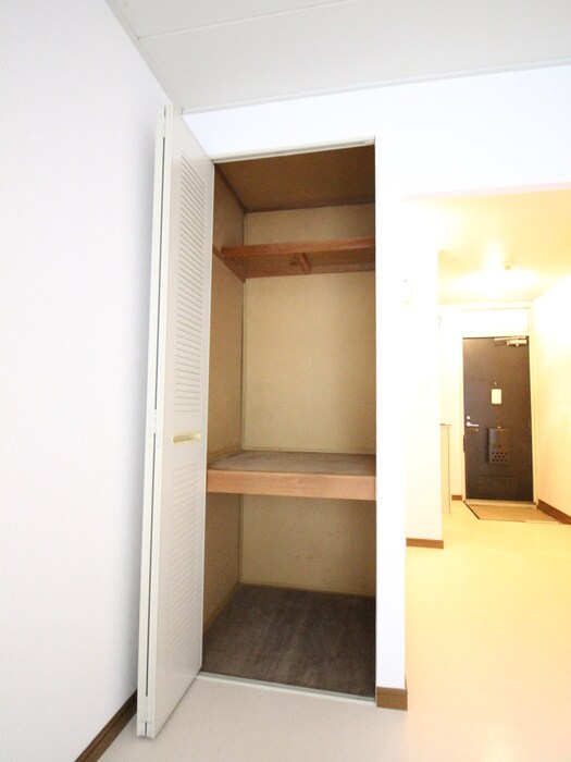 物件内観写真8　(収納)