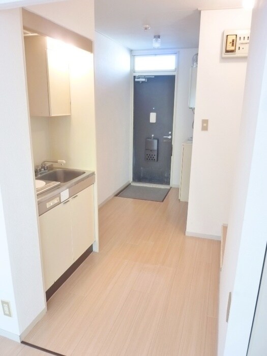 物件内観写真12　(廊下)