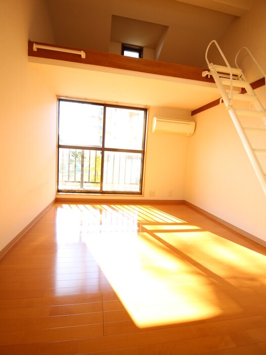 物件内観写真9　(居室)