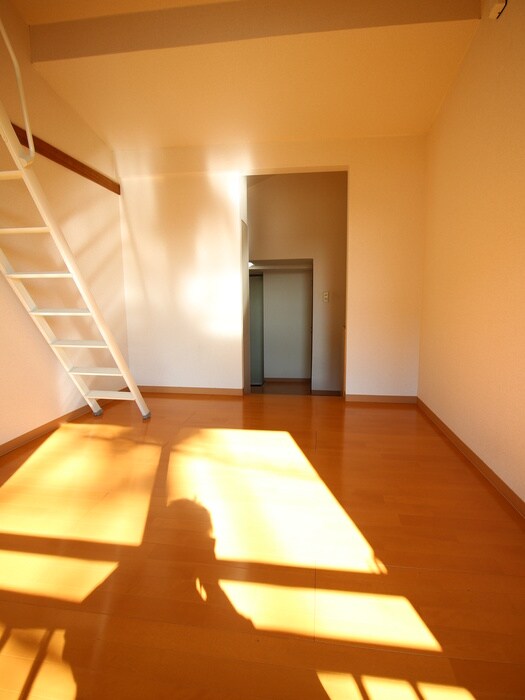 物件内観写真13　(居室)