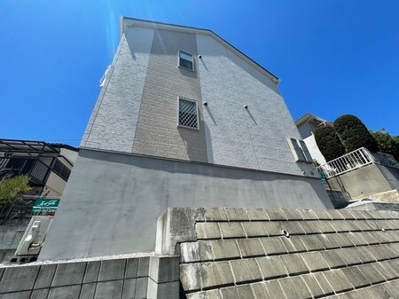 サニ－ハイツ川和外観写真