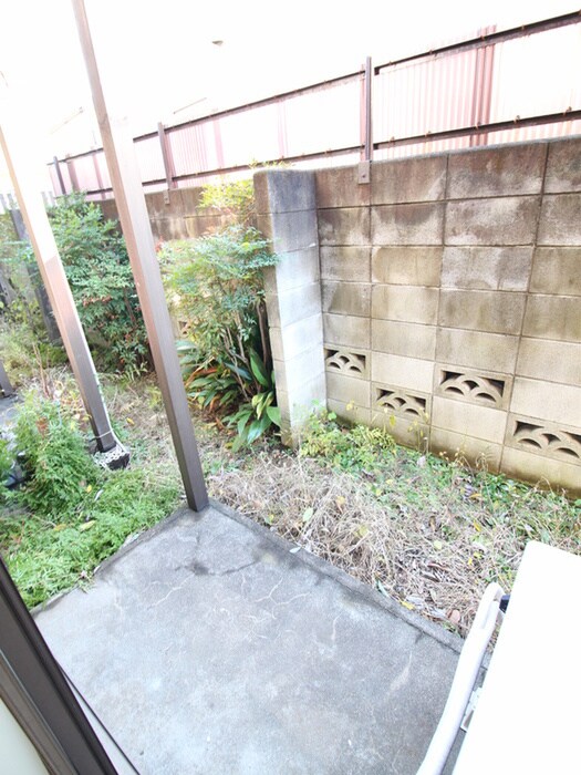 物件内観写真22　(室内からの展望)