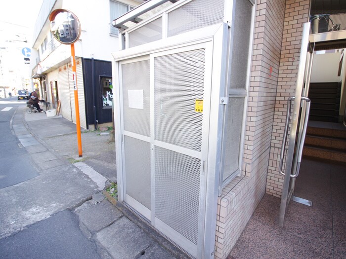 物件外観写真4　(建物設備)