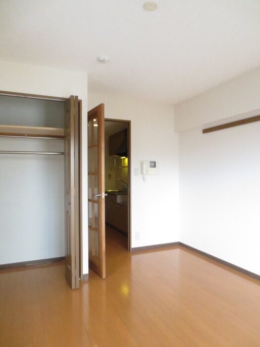 物件内観写真10　(居室)