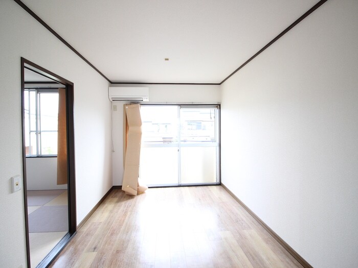 物件内観写真7　(居室)