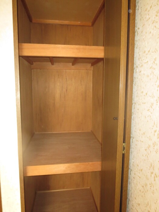 物件内観写真10　(収納)