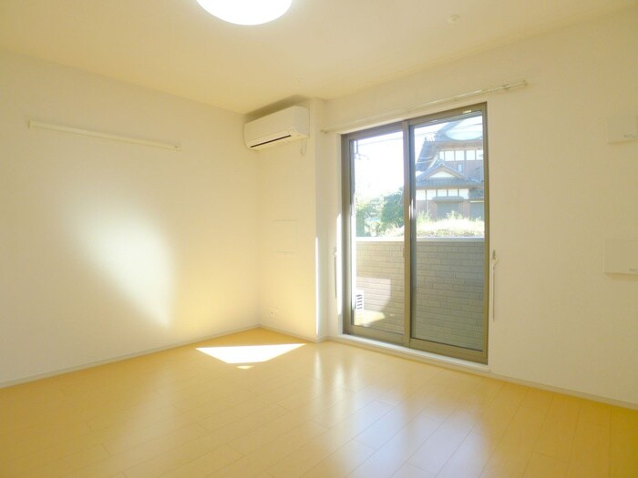 フェスティナレンテの居室