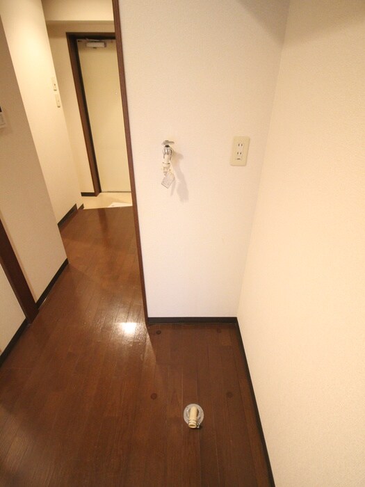 物件内観写真14　(洗濯機置場)