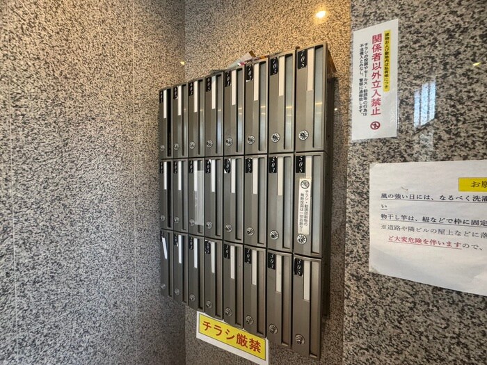 物件外観写真5　(駐車場)