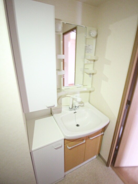 物件内観写真13　(洗面)