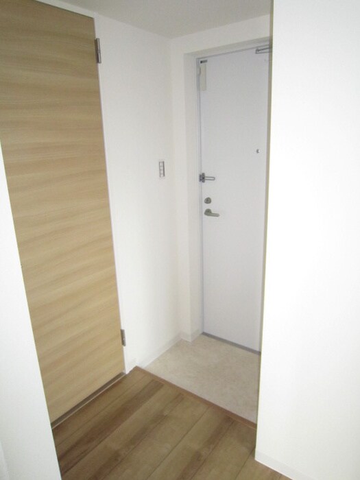 物件内観写真8　(廊下)