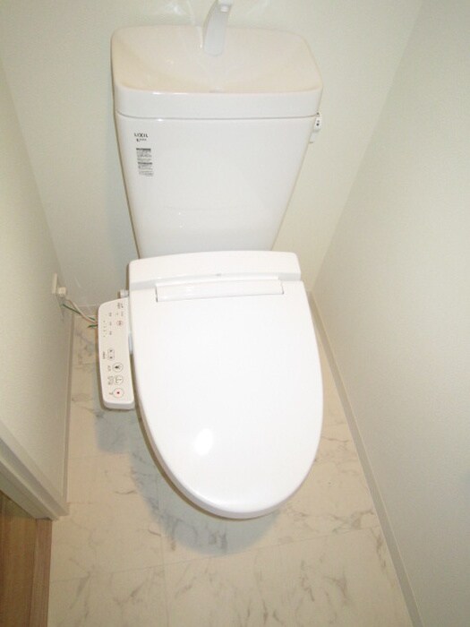 物件内観写真13　(トイレ)