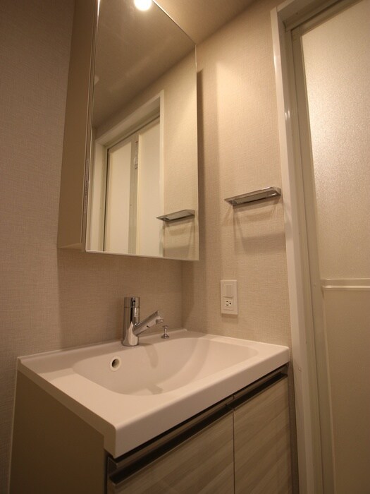 物件内観写真9　(洗面)