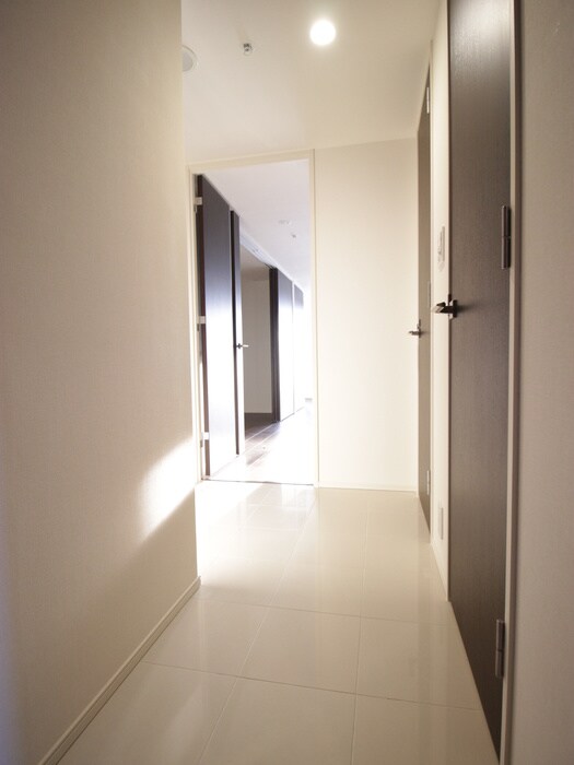 物件内観写真17　(玄関)