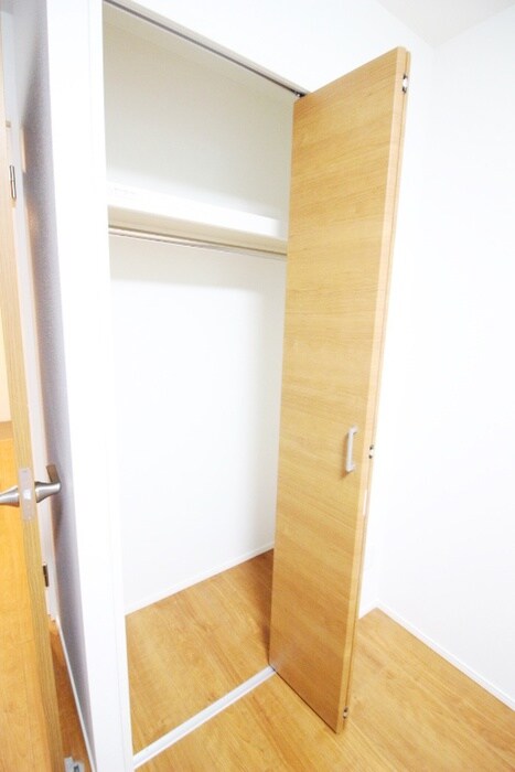 物件内観写真11　(収納)