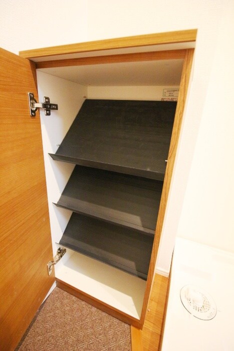 物件内観写真14　(靴箱)