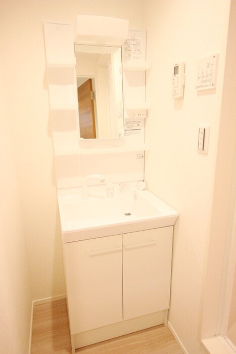 物件内観写真16　(洗面)