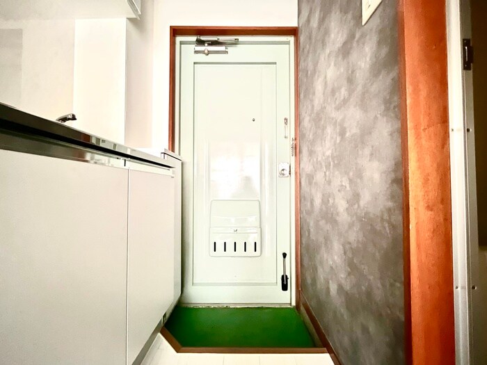 物件内観写真17　(玄関)