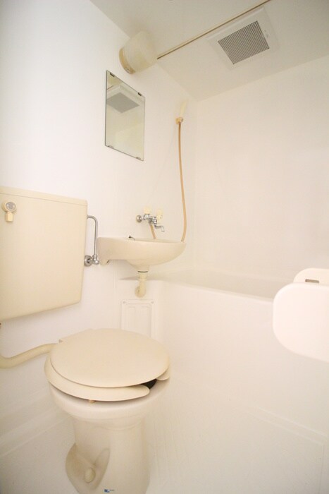 物件内観写真13　(トイレ)